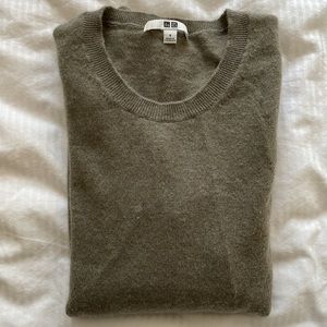 Uniqlo cashmere sweater